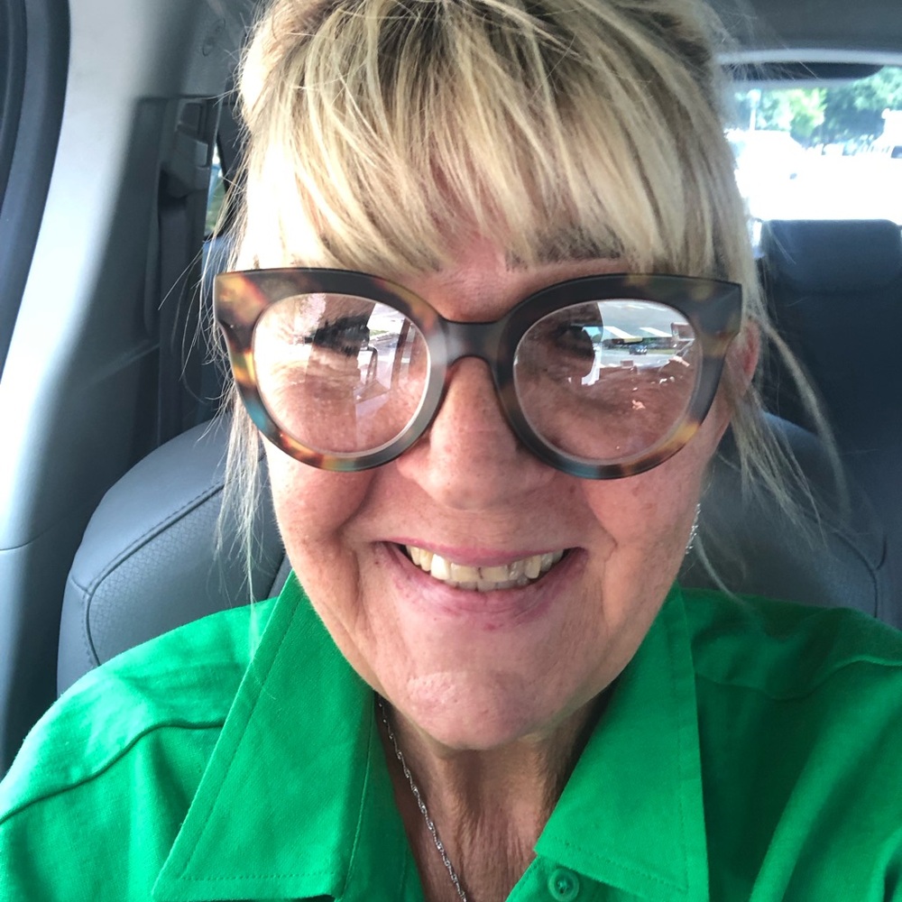 Meet your Posher, Kim